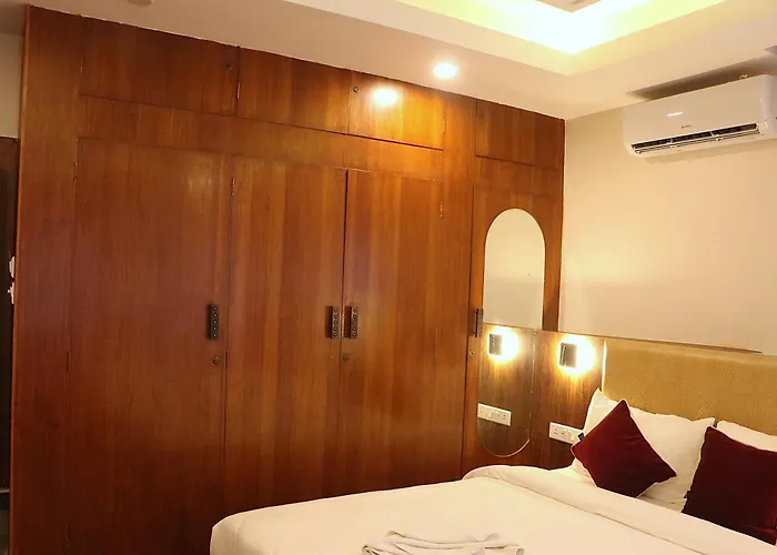 Bholenath Hotel